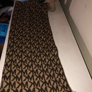 5 for $20 Michael kors winter scarf